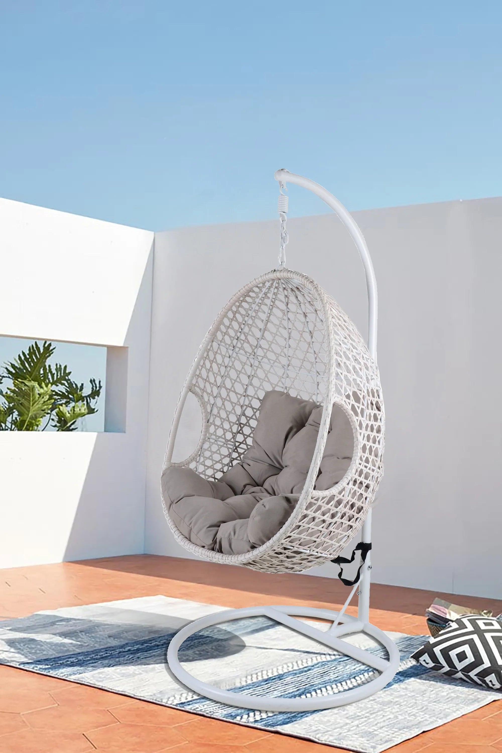 Jimmy Outdoor Egg Pod Chair
