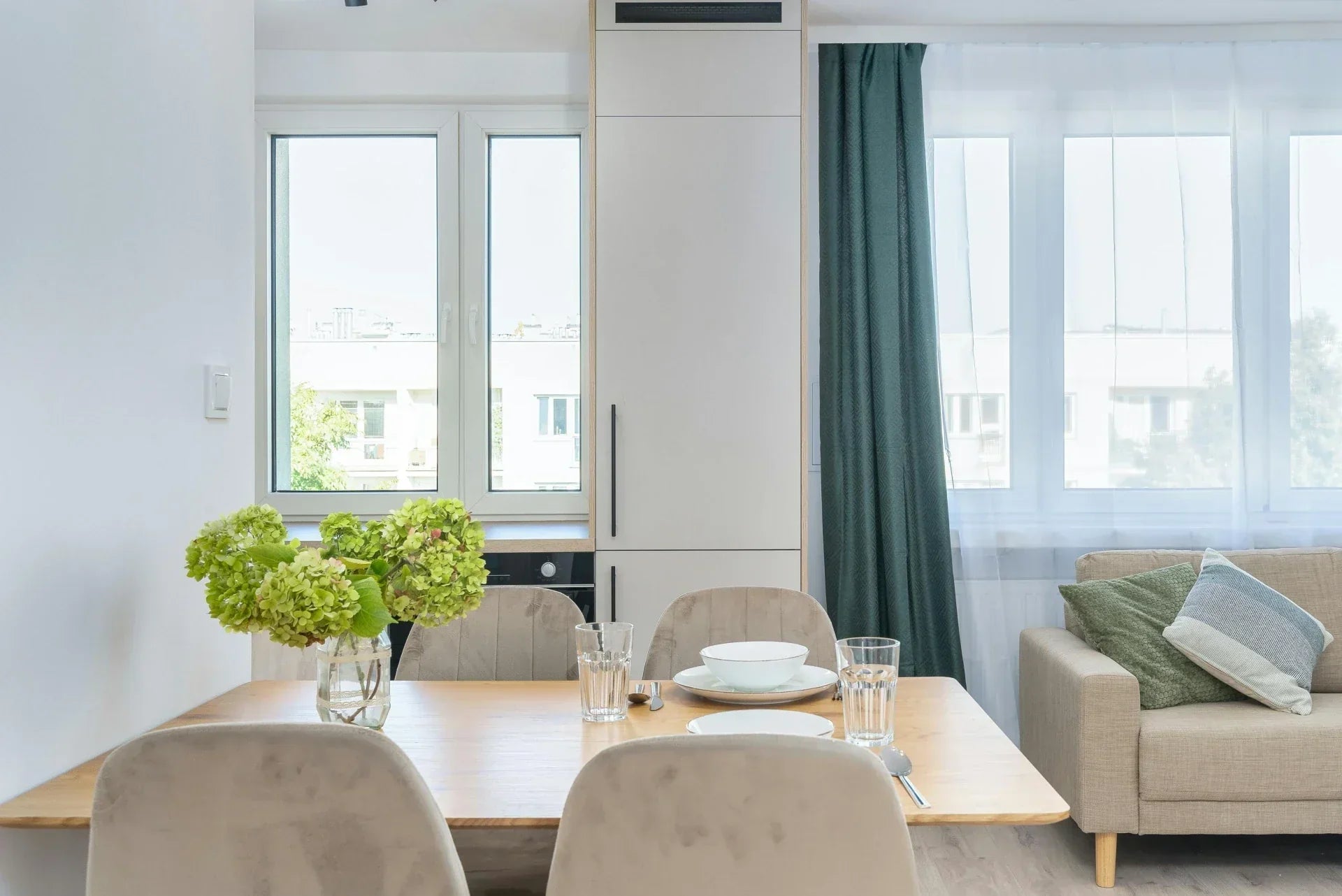 Dining Table Size Guide: How to Choose the Right Fit