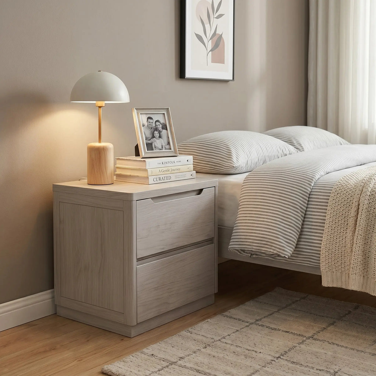 Cambridge Bedside Table